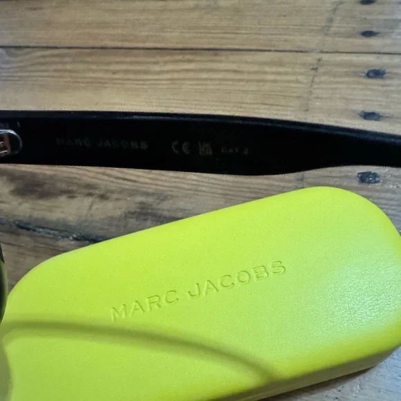 Marc Jacobs Grey Shaded Square Ladies Sunglasses MJ 1083/S 0807/9O 52 - Picture 6 of 6